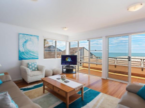 3 'The Clippers' 131 Soldiers Point Road - fabulous waterfront unit, Salamander Bay